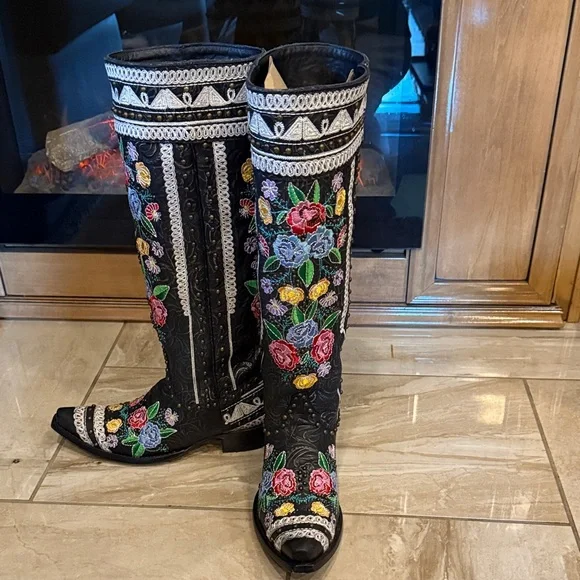 Double D Ranch Black Floral Embroidered Heeled Boots - Picture 1 of 5